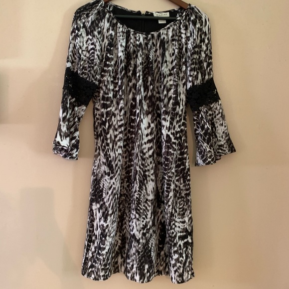 Ariat dress - Picture 7 of 11